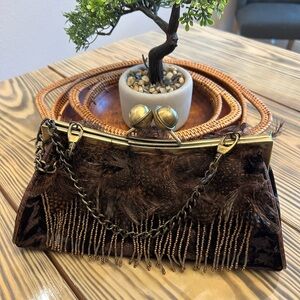 Vintage Nicole Lee Beaded/feathered Velvet Kisslock clutch pursue Unique